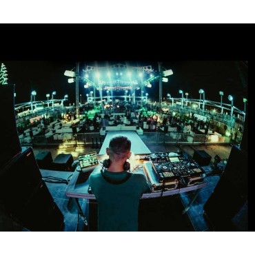 MESA GUIL MDJ-1 PARA DJ